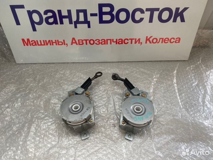 Тросик двери багажника Mitsubishi Outlander CW5W