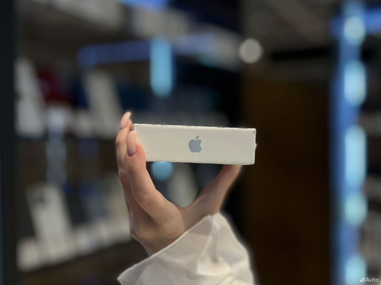 iPhone 16 Pro Max, 256 ГБ, SIM + eSIM