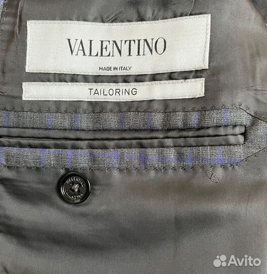 Мужской пиджак и жилет valentino