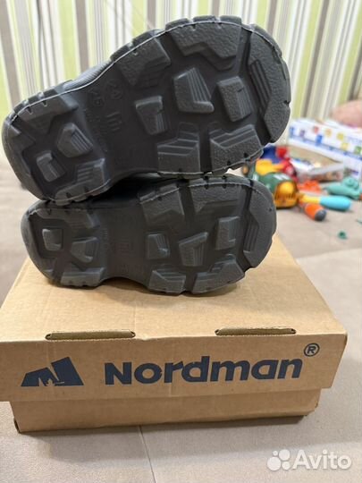 Резиновые сапоги для мальчика 25