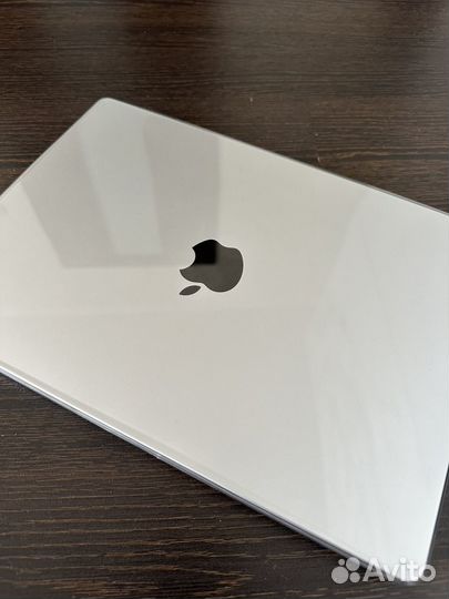 Apple MacBook Pro M3 8/1024