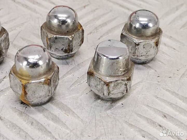 Болт Hyundai Sonata EF рест. 2012 5295014140