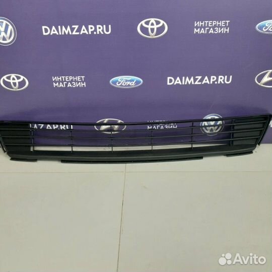 Решетка нижняя Toyota corolla E150 рестайлинг 2011