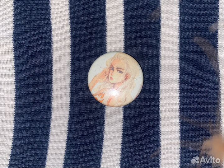 Значок маленький