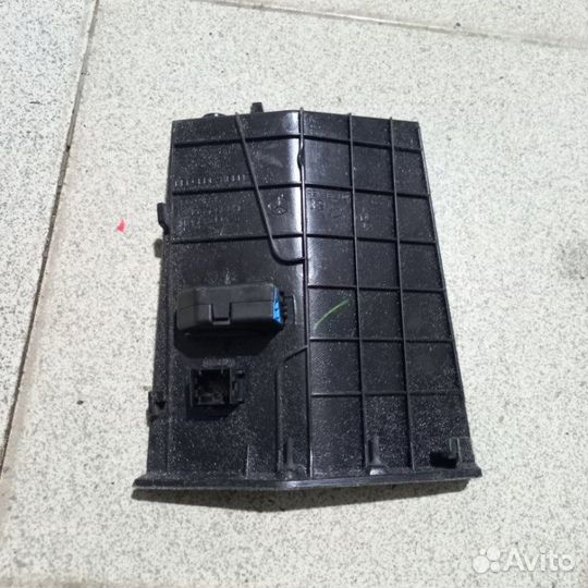 Крышка подлокотника Mercedes-Benz Ml W166 M157