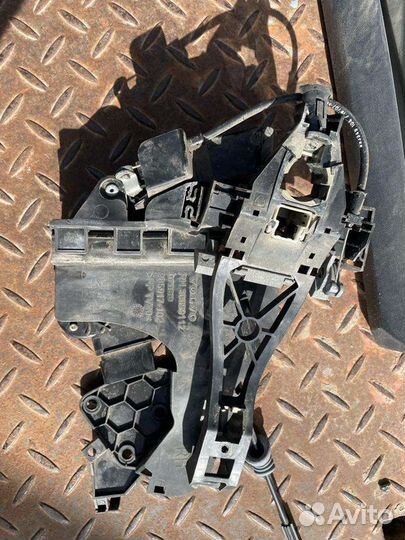 Стеклоподьемник volvo s40