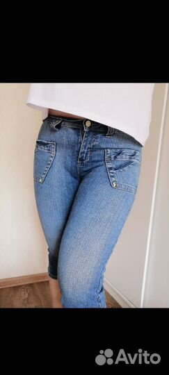 Женские джинсовые бриджи разные