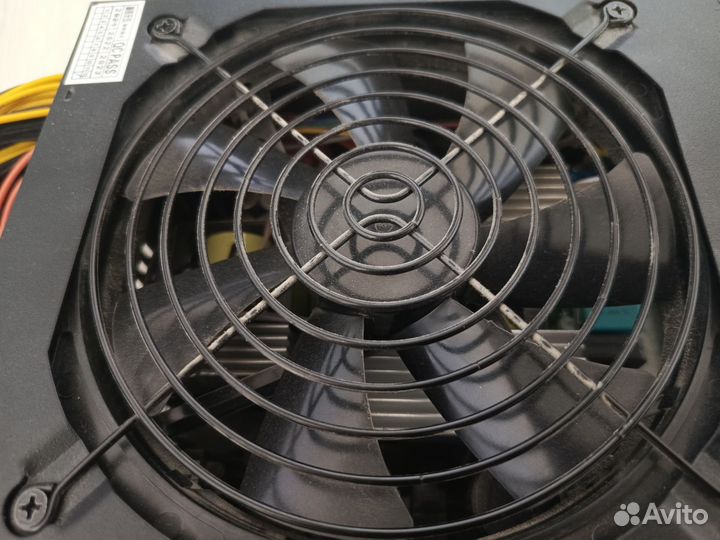 Блок питания zumax 1850w