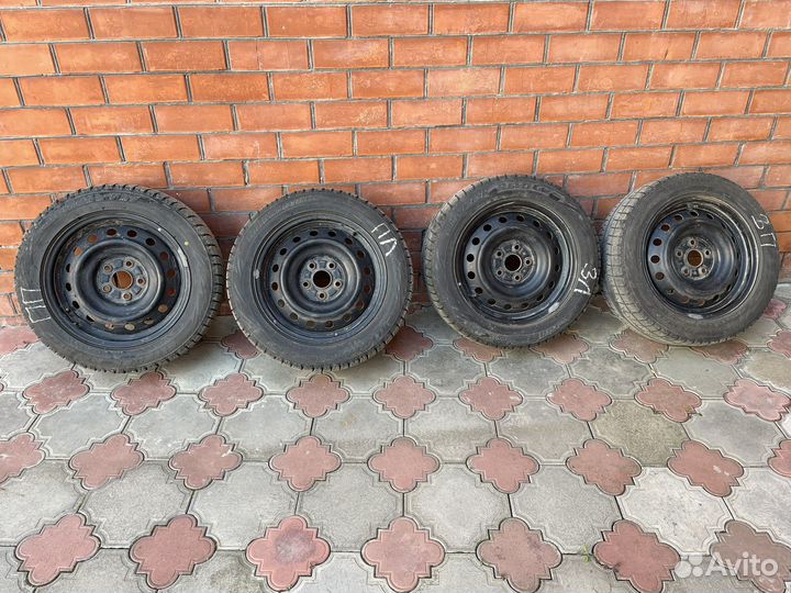 Продаю Колеса r16 зимние на toyota