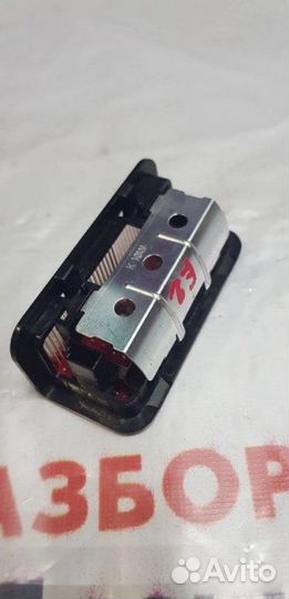 Плафон багажника Bmw X3 E83