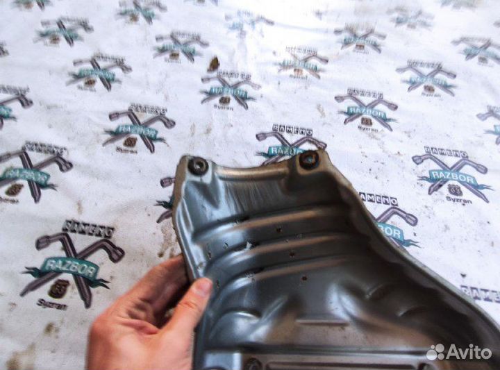 Кожух коллектора выпускного Toyota Prius NHW20