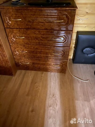 Спальный гарнитур