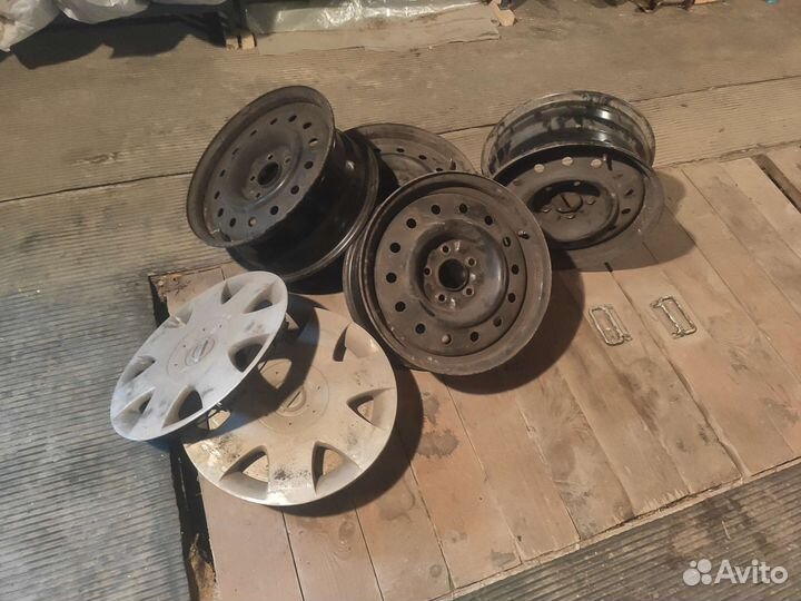 Штампованные диски r16