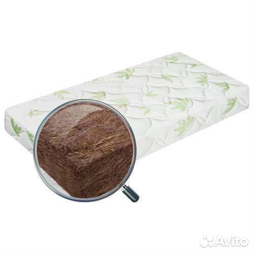 Детская кроватка с маятником