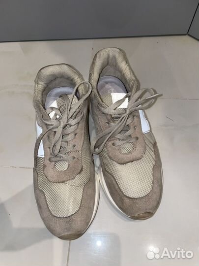 Кроссовки котофей 38