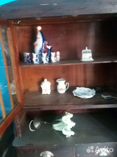 Старинный буфет