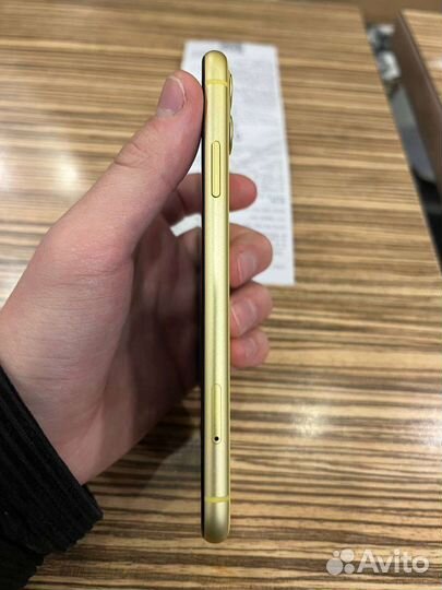iPhone 11, 256 ГБ