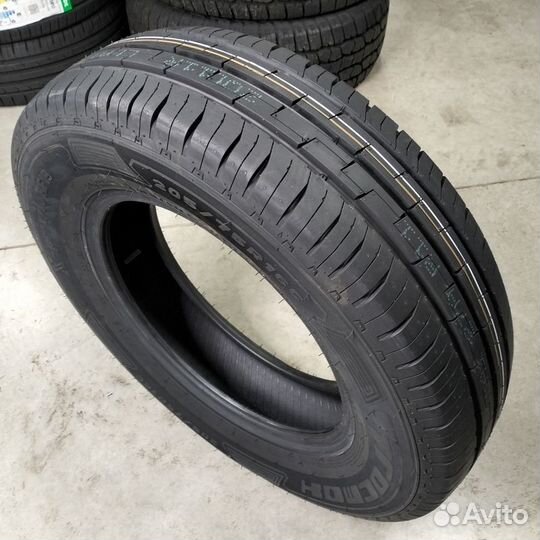 Tracmax X-Privilo RF-19 195/70 R15C