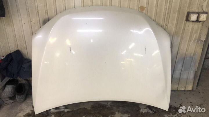 Капот на toyota camry 50