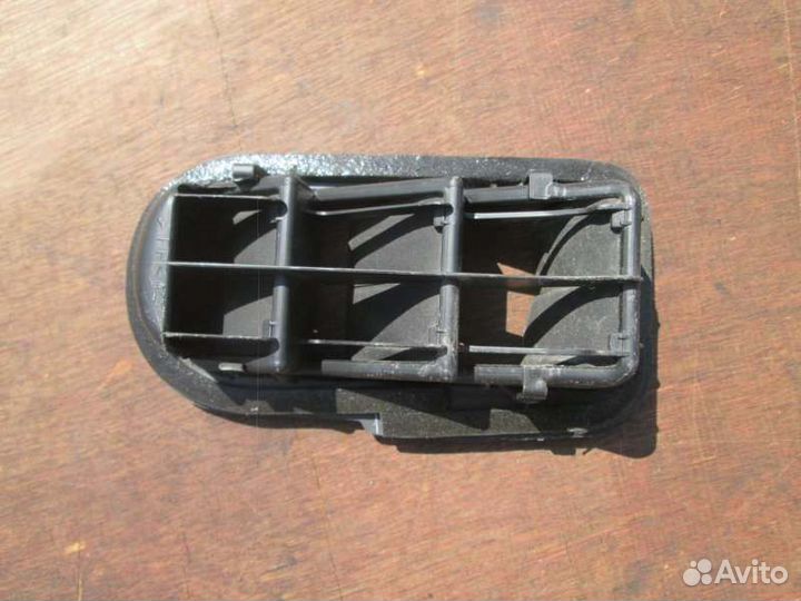 Клапан вентиляции салона Toyota Ist NCP65 1NZ-FE