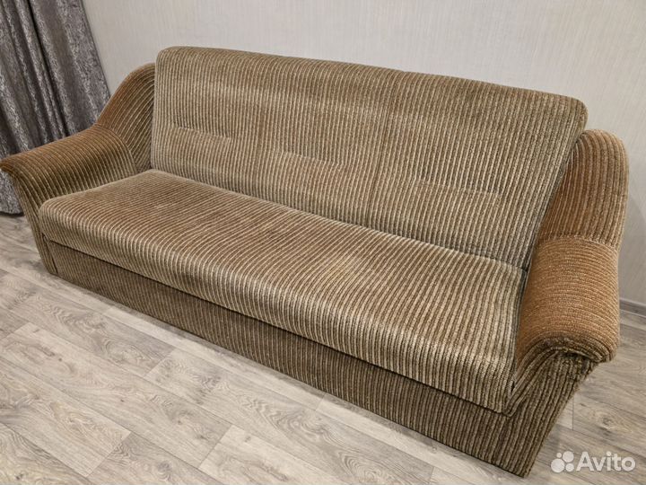 Диван и кресло бу