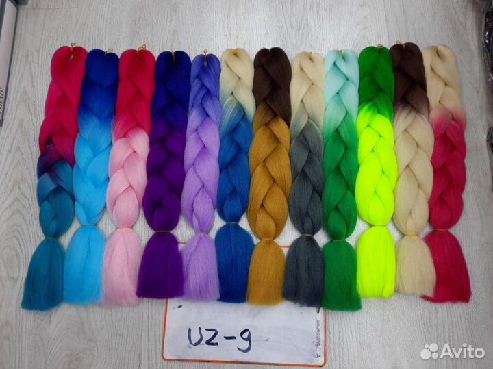 Косы с канекалоном