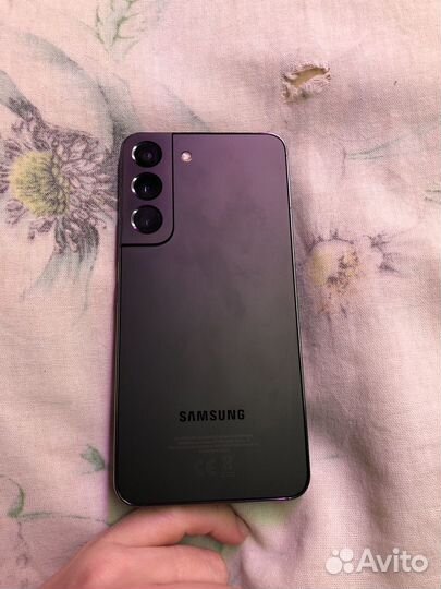 Samsung Galaxy S22, 8/128 ГБ