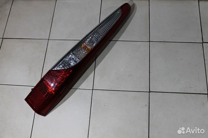 Фонарь задний правый Mitsubishi Lancer 9
