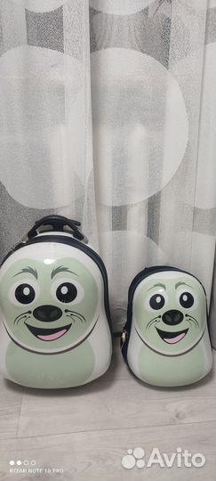 Детский чемодан на колесиках