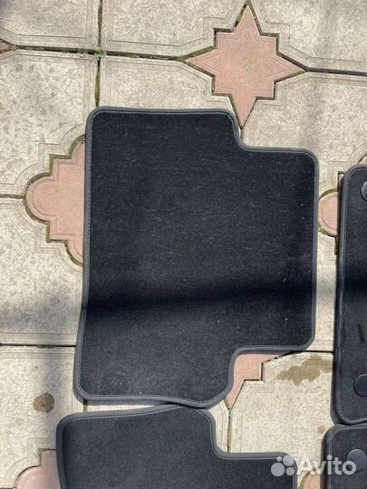 Автомобильные коврики ворсовые