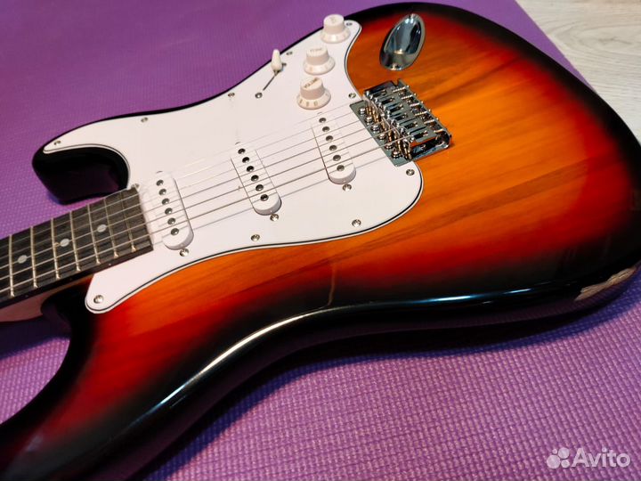 Электрогитара stratocaster