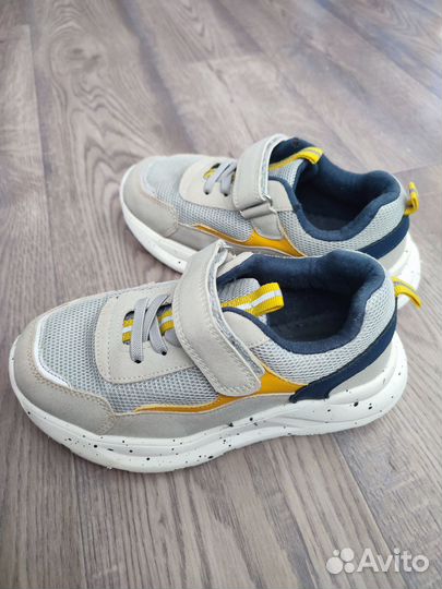 Кроссовки детские р. 31