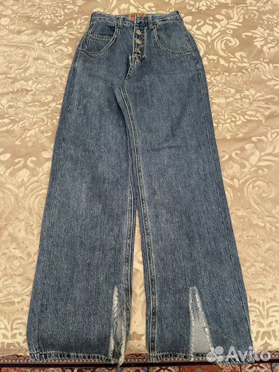 Джинсы женские