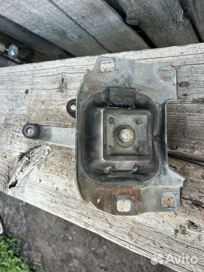 Подушка двигателя ford focus 2 1.6