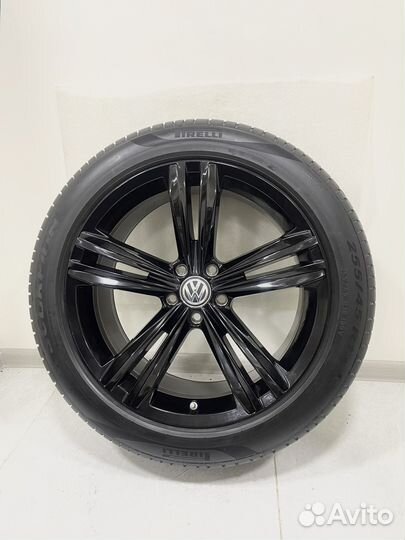 Новые Volkswagen Tiguan, Pirelli 255/45 R19