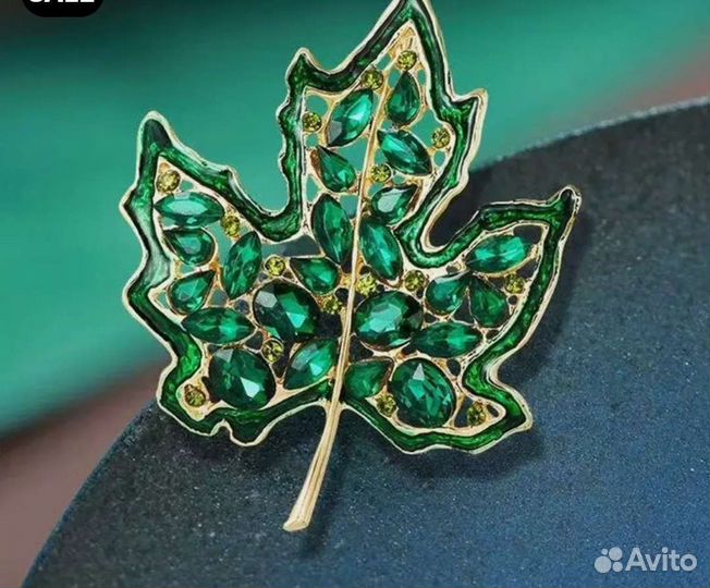 Брошь 