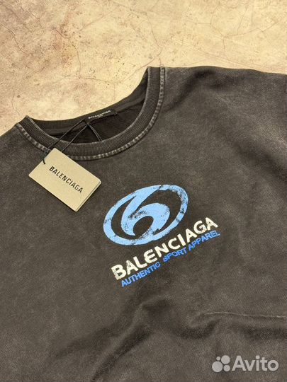 Кофта Balenciaga 2025