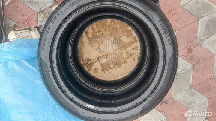 Pirelli P Zero 285/40 R21