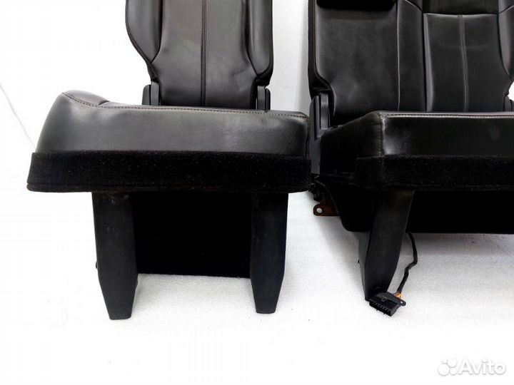 Сиденья комплект Chrysler Grand Voyager 5 RT ERB