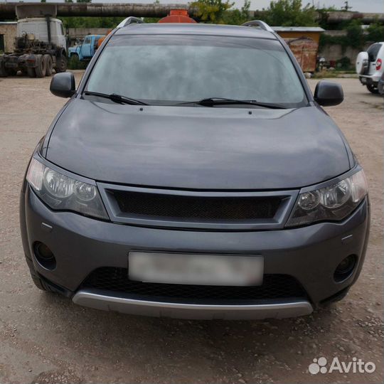 Решетка радиатора Roadest для Outlander XL