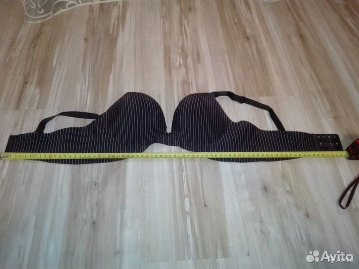 Два новых бюстгалтера