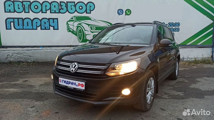 Защита картера Volkswagen Tiguan 5N0018930D