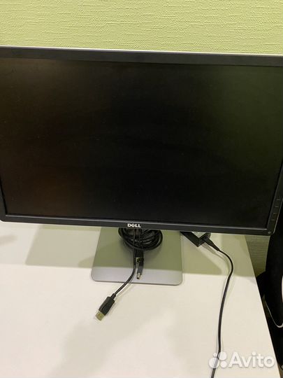 Монитор Dell 24 ips
