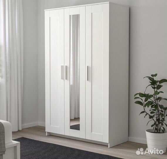 Продаю шкаф IKEA Brimnes