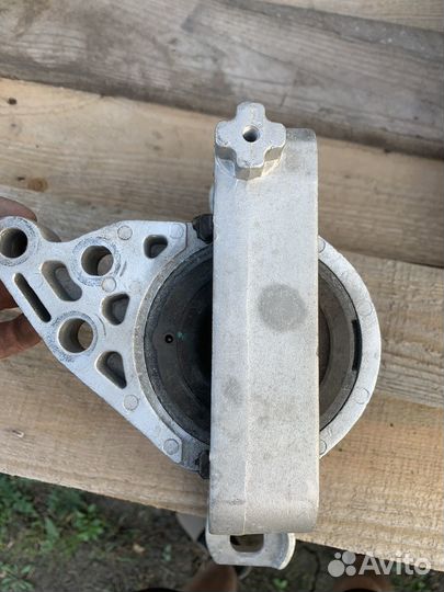 Подушка двигателя mazda 3 bl