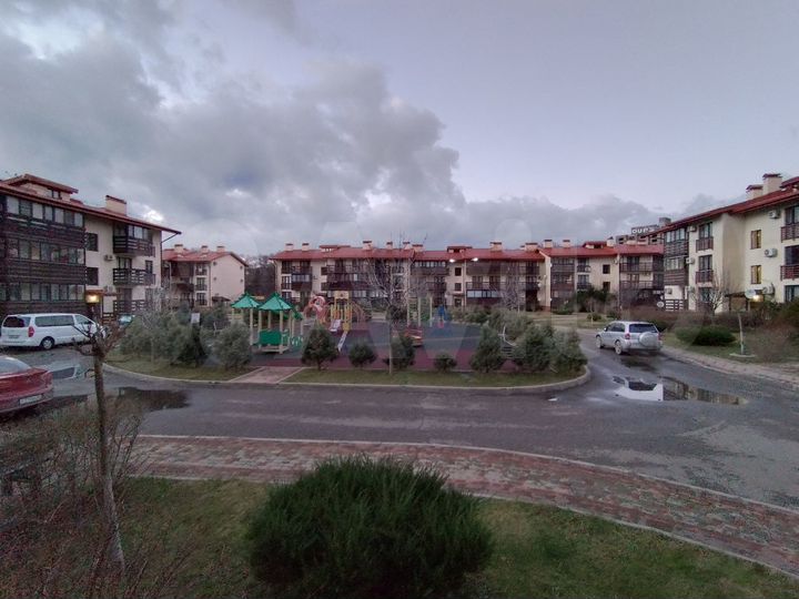 2-к. квартира, 50,9 м², 1/3 эт.