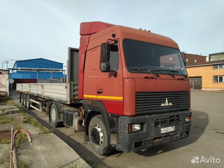 МАЗ 5440А5-370-031 с полуприцепом, 2011