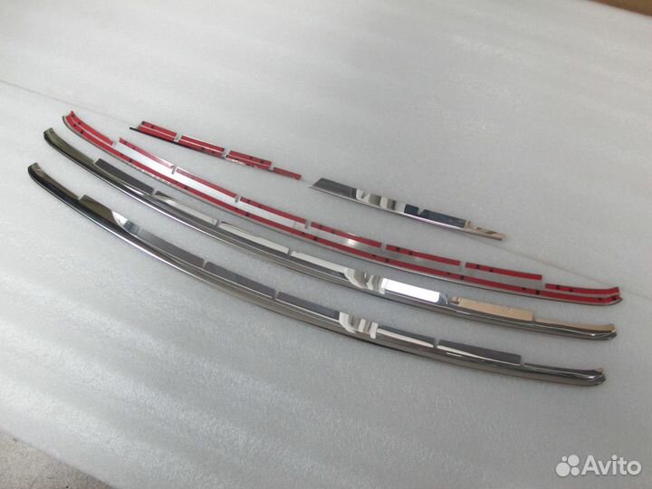 Накладки Prius 30 2009-2011г. в бампер на решетку