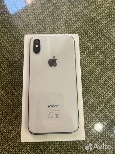 iPhone Xs, 64 ГБ