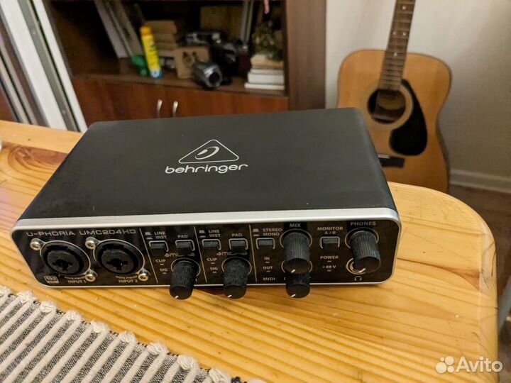 Behringer UMC204HD, звуковая карта